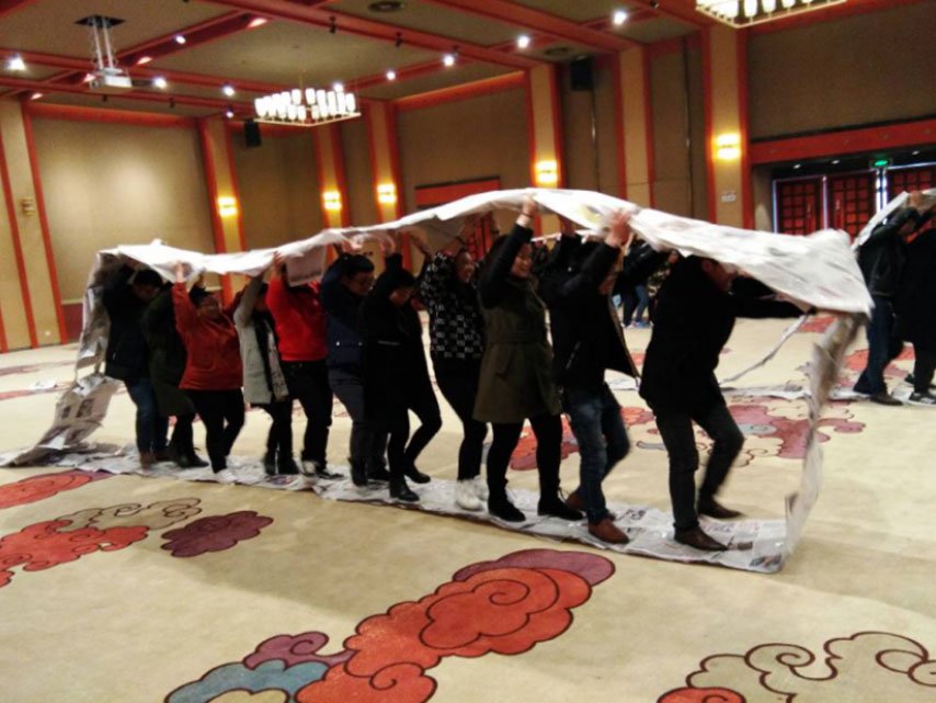 运管中心总经理唐继波参加了本次大会