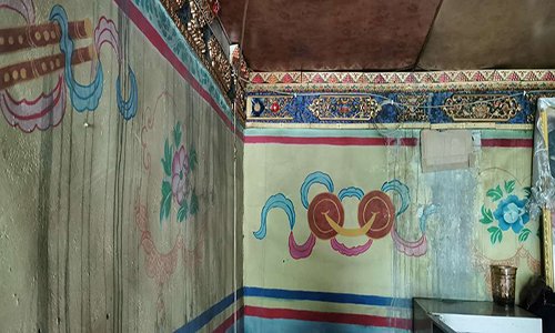 西藏自治区山南市加查县的一个村庄里回