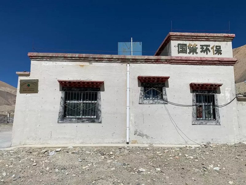 在珠峰上工作是种什么样的感受
