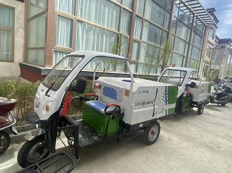 山南两地全面加大了环卫机械化设备的投